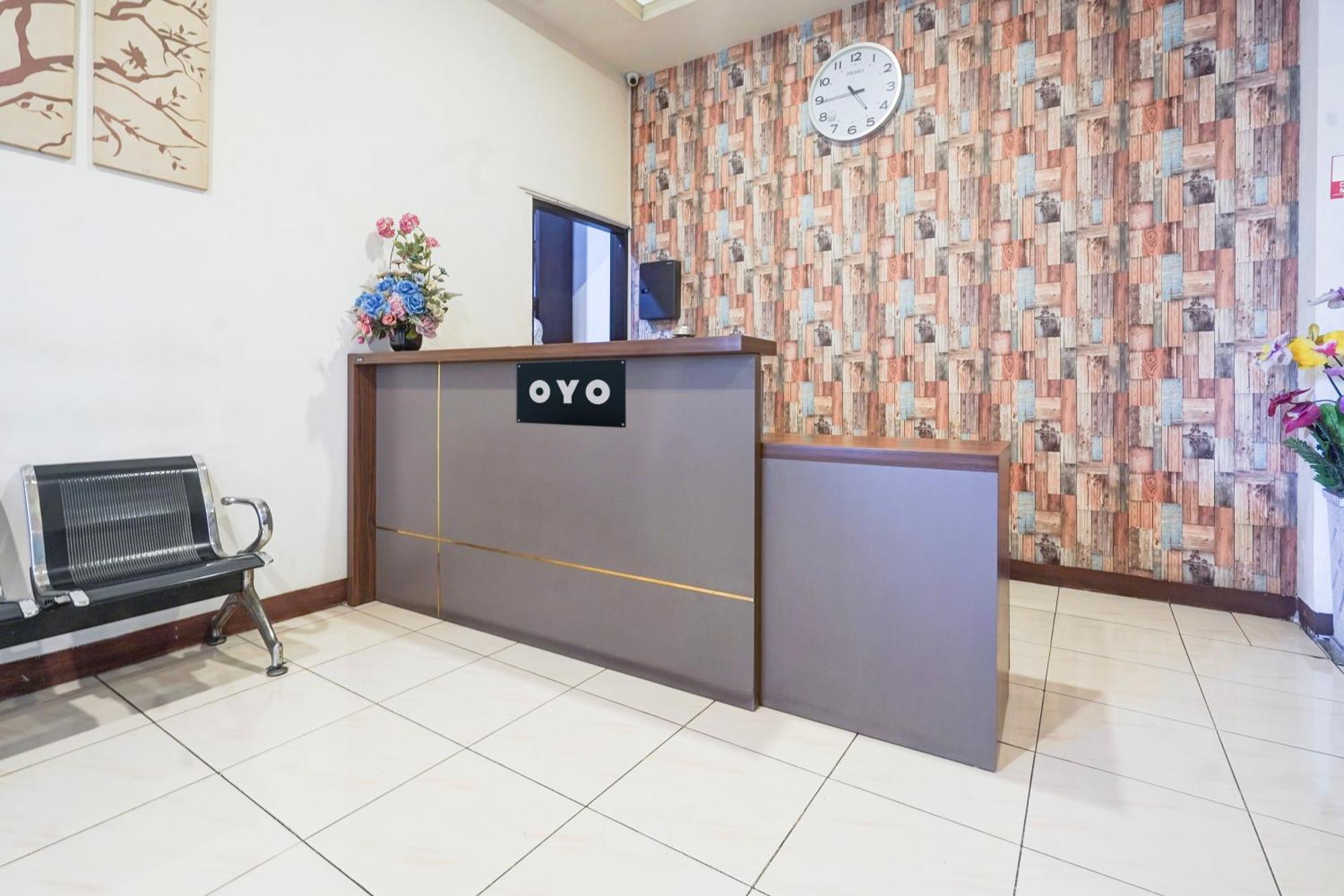 Hotel O Rappocini Near Rsia Paramount Makassar Exterior foto