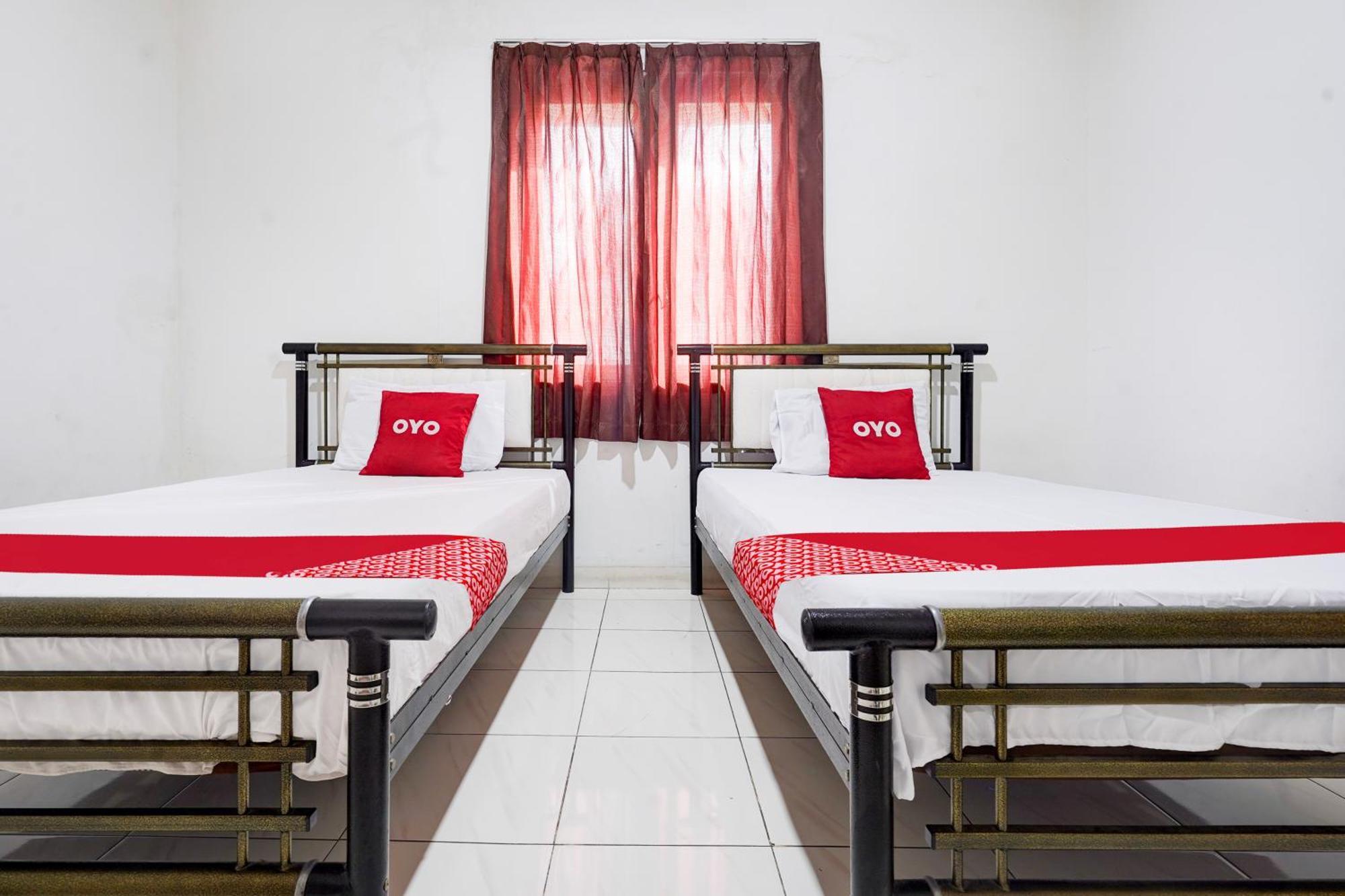 Hotel O Rappocini Near Rsia Paramount Makassar Exterior foto